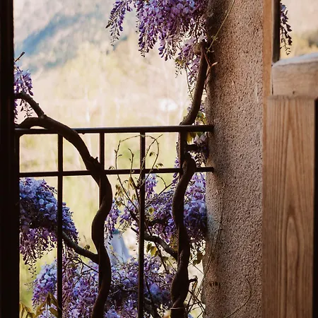 Chambre Ou Gite Dans Une Maison De Montagne - De Suzon A Zelie Entraigues  Exterior photo