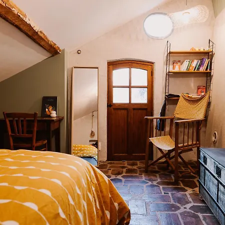 Chambre Ou Gite Dans Une Maison De Montagne - De Suzon A Zelie Entraigues  Exterior photo
