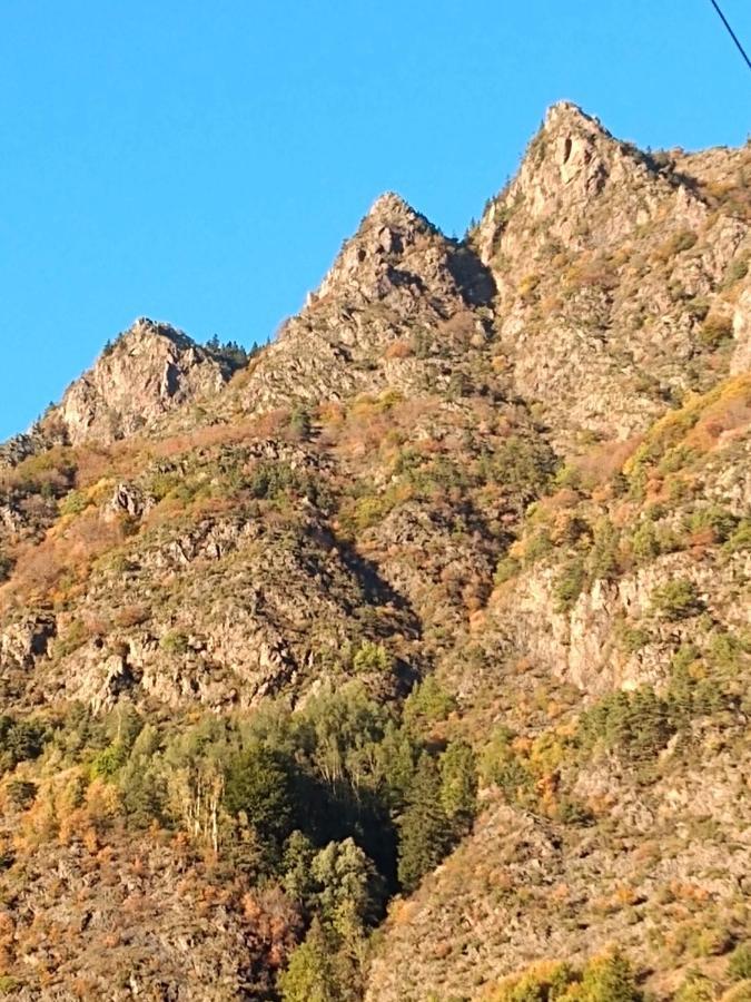 Ou Dans Maison De Montagne - De Suzon A Zelie Alloggio in famiglia Entraigues (Isere)